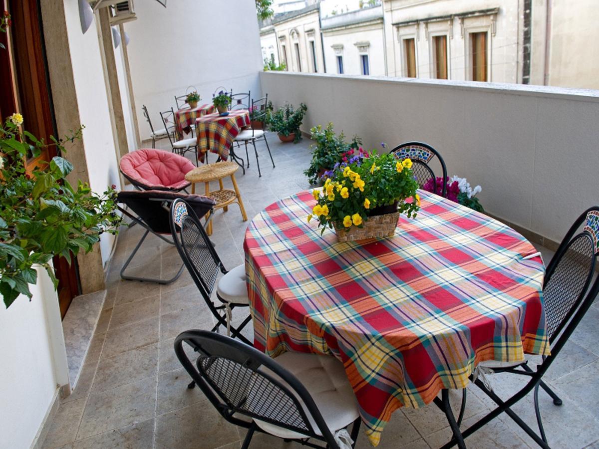 B&B Piazza 300Mila レッチェ エクステリア 写真
