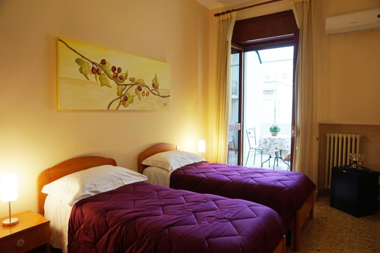 B&B Piazza 300Mila レッチェ エクステリア 写真